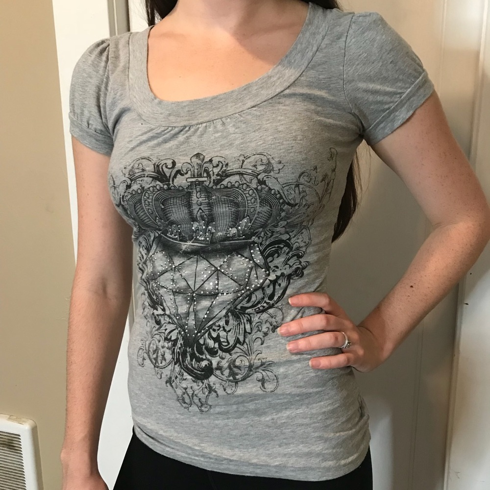 Stretchy Graphic Tee - Diamond and Crown